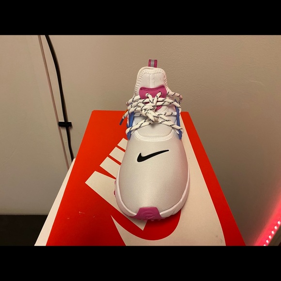 Nike React Presto - Picture 3 of 4